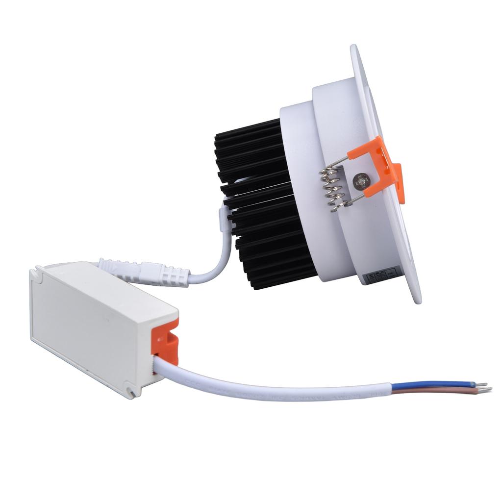 Светодиодные встраиваемые точечные светильники Стабильный свет Хорошее рассеивание тепла Защита от коррозии Простая установка Светодиодные