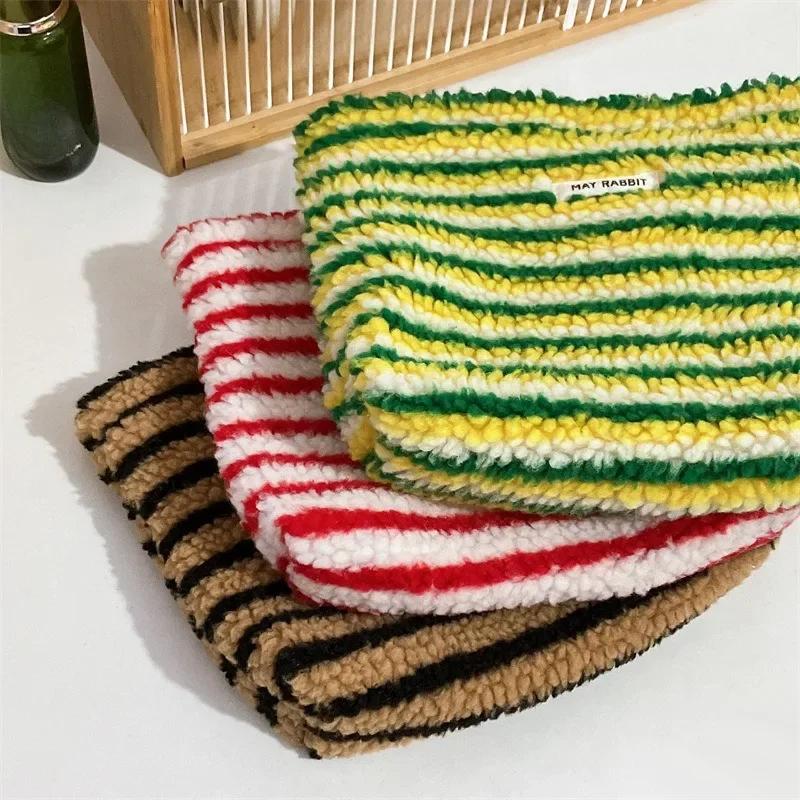 Новая красочная полосатая плюшевая косметичка-клатч, косметичка большой вместимости, косметичка, сумка для туалетных принадлежностей, для путешествий, хранения косметики на открытом воздухе