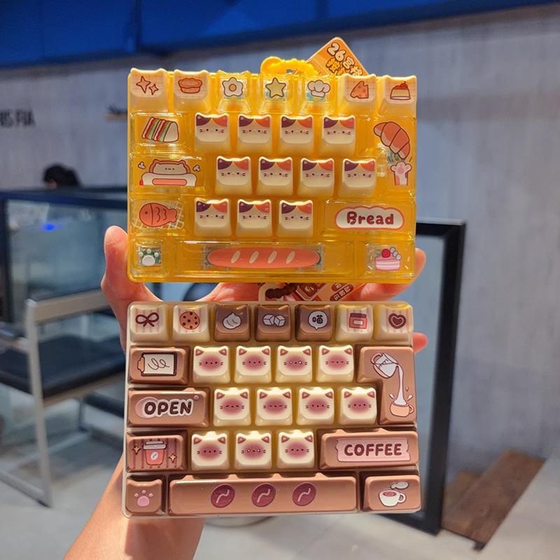 Kawaii Cat Pudding Decompression 26-Key Keyboard Cartoon Fidget Clicker Backpack Pendant for Girls Bag Accessories