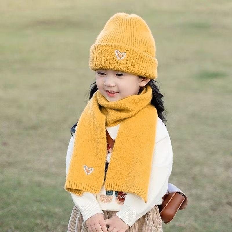 New children's hat set, scarf two-piece set, boys' knitted hat, fleece thickened girls' hat winter