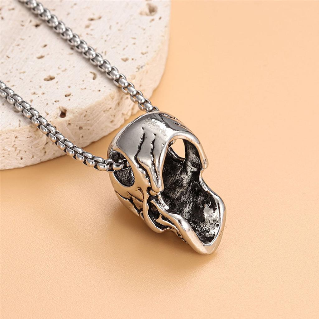 European and American Titanium Steel Skull Necklace Punk Men's Minimalist Pendant