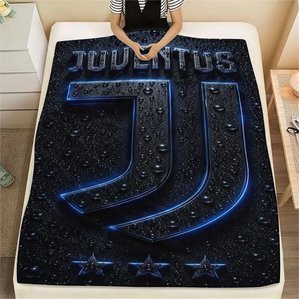 1PC Juventus Football Club Patterned Flannel Blanket Suitable For All Seasons for Home Decor Warmth and Comfort Gifts Holiday Present