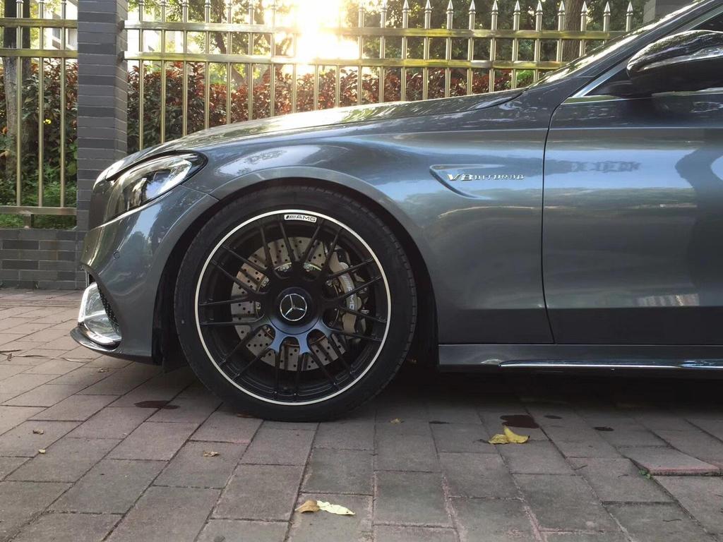 Широкий боди-кит W205 Mercedes-Benz C-Class Coupe C260L на C63 AMG/C65: Передний и задний бамперы
