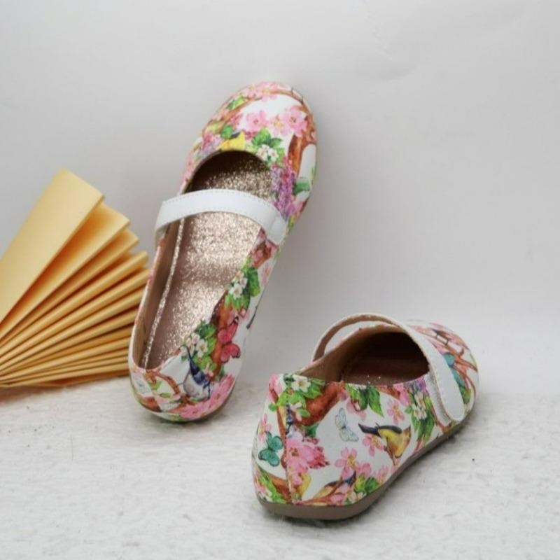 Кожаные туфли для девочек на вечеринку, свадьбу, ретро-принт, детская обувь для принцесс, мягкая подошва, детская обувь на плоской подошве, весна-осень 2024 г.