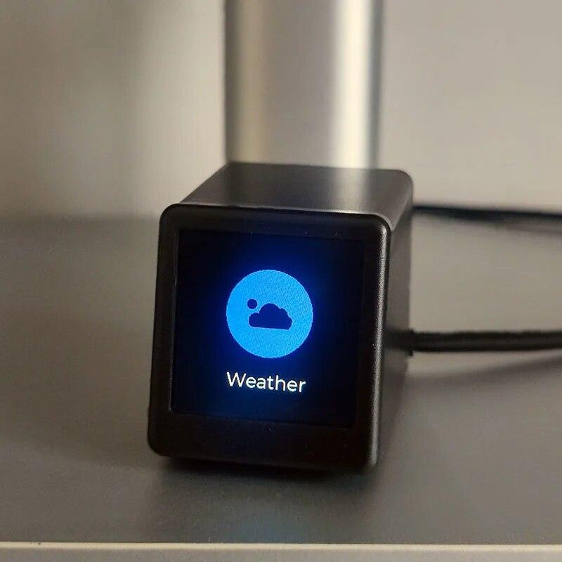 Отображение цены биткоина с помощью интеллектуальных часов с погодой, поддержка криптовалюты, курса акций и обмена валют, а также отслеживания цен на золото