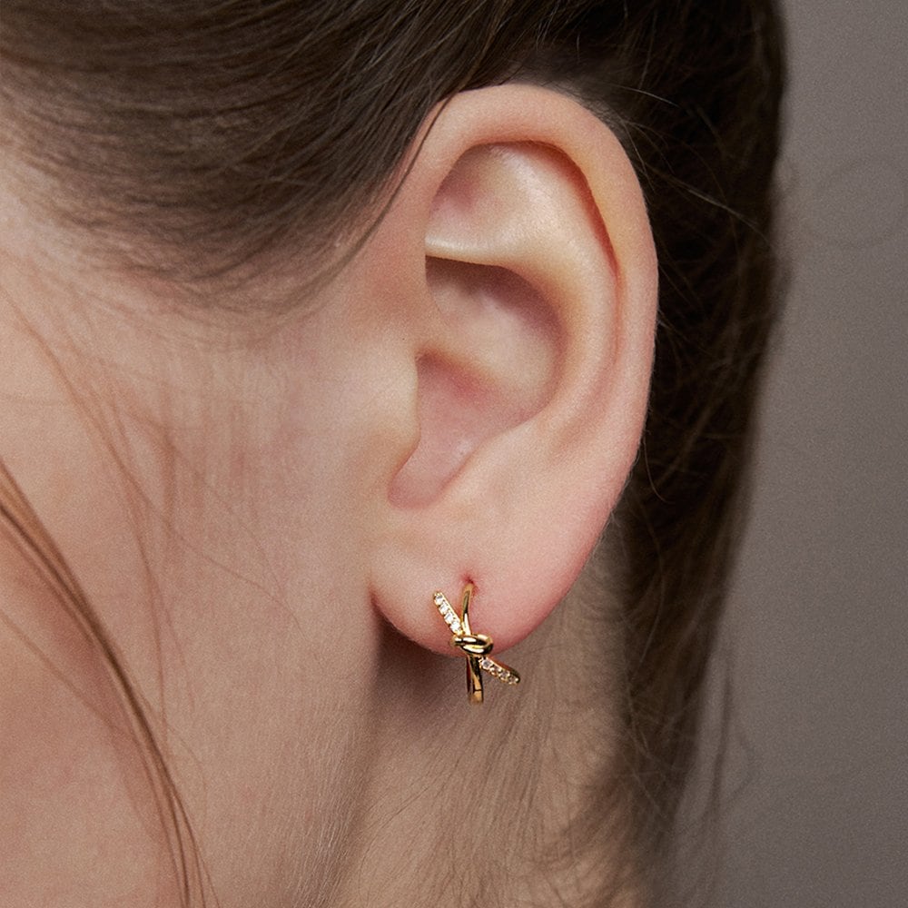 [Worn by Yewon and Minnie of Idle] Ribbon Knot One-Touch Earring