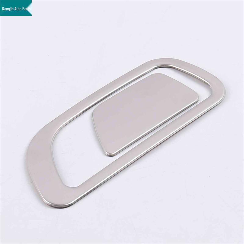 Модификация интерьера Ford Focus 2019: Серебряное кольцо для динамика из нержавеющей стали для переднего ряда, подсветки для чтения и перчаточного ящика