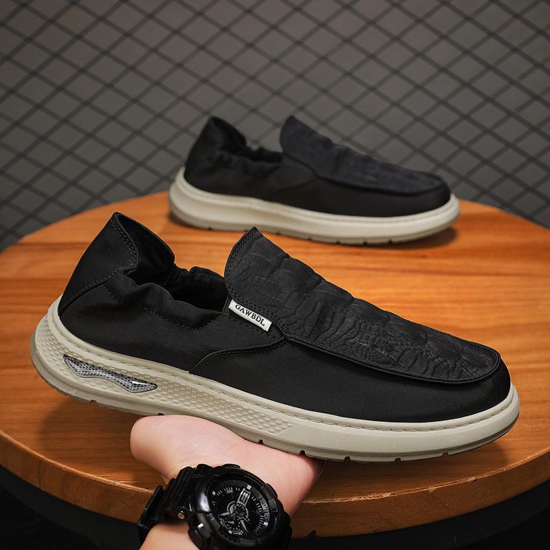 Canvas shoes new men's lazy shoes ice silk mesh men's shoes comfortable breathable socks shoes