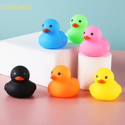 Игрушки для ванны для малышей Милые Цветные Маленькие Желтые Уточки Подарок для Малыша Ванная Комната Резиновая Желтая Уточка Купание Игра с Водой Каваи Сжимающиеся Плавающие Уточки