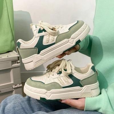 Мода 2024 года, новые маленькие белые туфли для женщин, корейские универсальные туфли для студентов на толстой подошве, обувь для отдыха, спортивная обувь для женщин