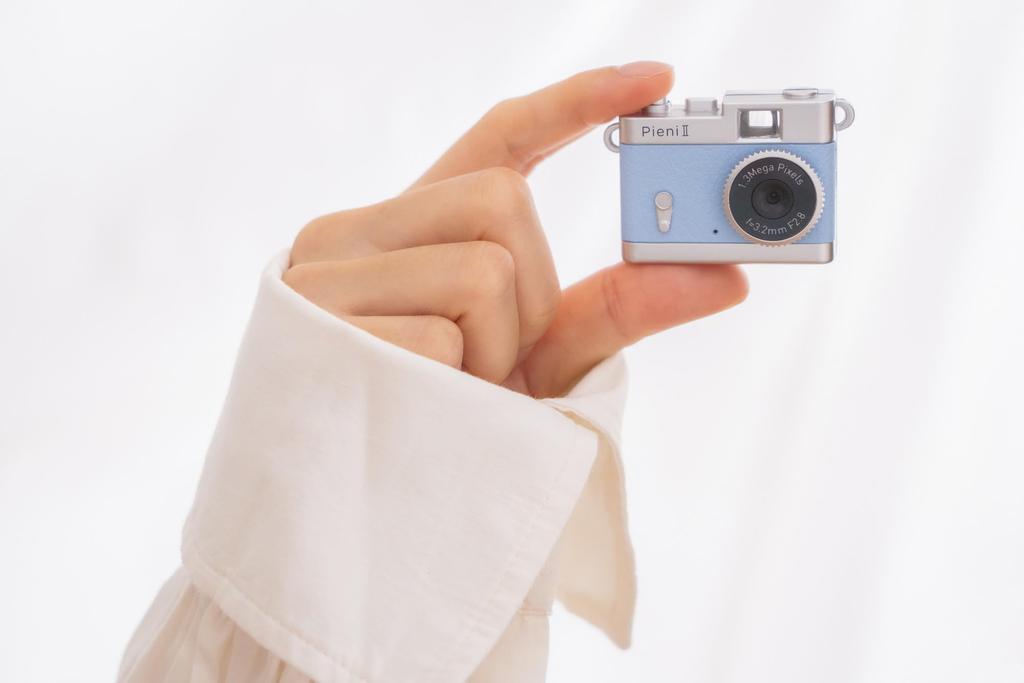 Kenko Pieni II Немофила Цифровая игрушечная камера с картой MicroSD для фото и видео 446843 Брелок, 1,31 мегапикселя, Возможность, Слот,