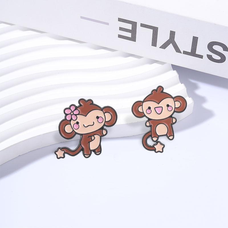 Xiaomi Мультяшная пара обезьян Эмалевый значок Милая игривая женская обезьяна с розовым цветком Брошь Значок на сумку куртку Ювелирное изделие Подарок для пар