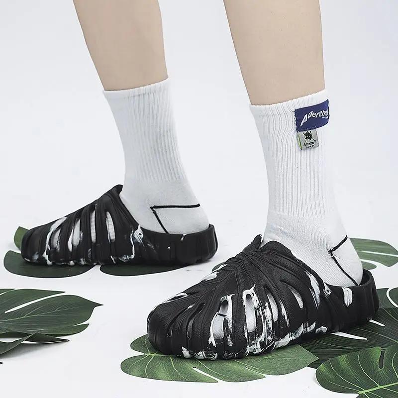 Дырчатые сандалии мужские уличные пляжные туфли на платформе дешевая ликвидация Y2k забавные высококачественные летние шлепанцы из ЭВА для мужчин