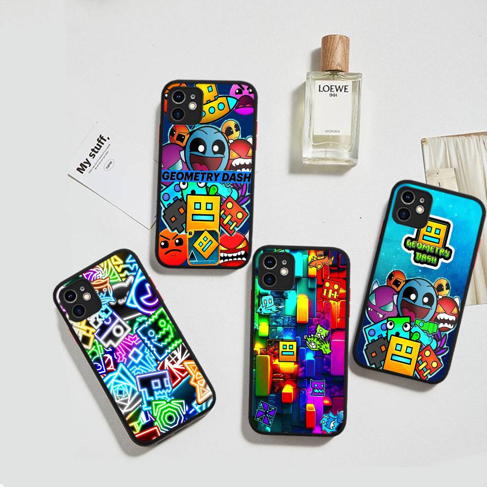 Game Geometry Dash For IPhone 15 16 Pro Max 11 12 13 14 XS XR X Plus 16E Matte Translucent Phone Cover
