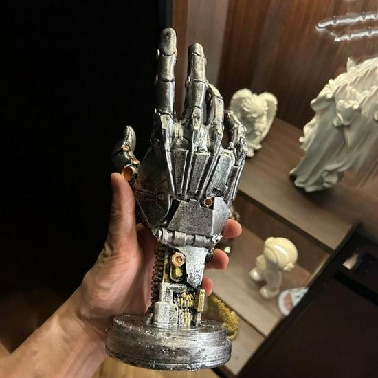 Рука Бога Берсерк Виниловое Хэллоуинское украшение