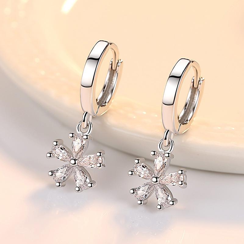 High Quality Earrings Elegant Silver Plated Earrings for Women Simple All-Match Ear Jewelry Sweet Pear Flower Earrings for Women