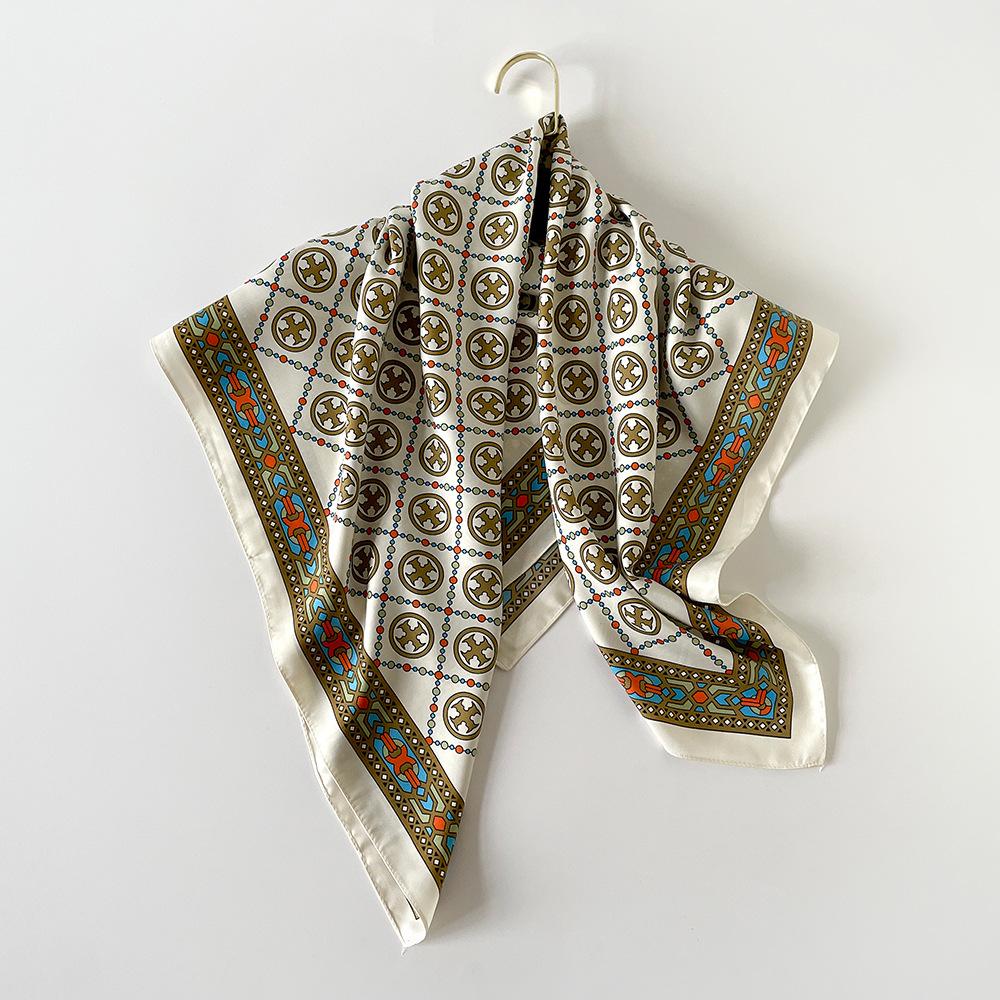 New European and American Big Scarf Scarf for Women Versatile Classic Fashionable Twill Printed Sun Protection Commuter Scarf