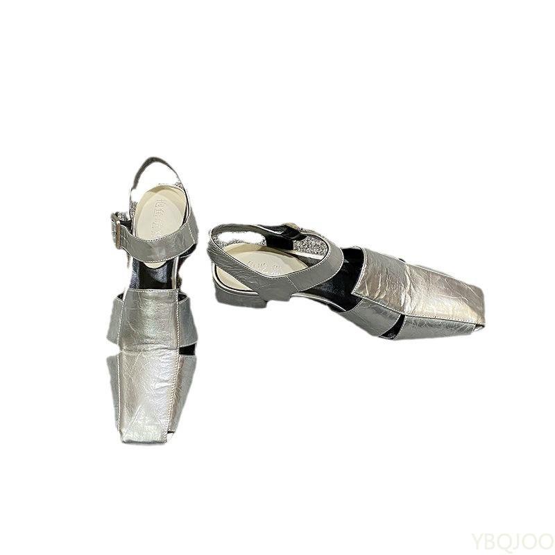 2025 новые летние сандалии с вырезами для женщин, модные универсальные серебристые туфли на массивном каблуке, роскошный дизайн, ремешок с пряжкой, туфли-слингбэки