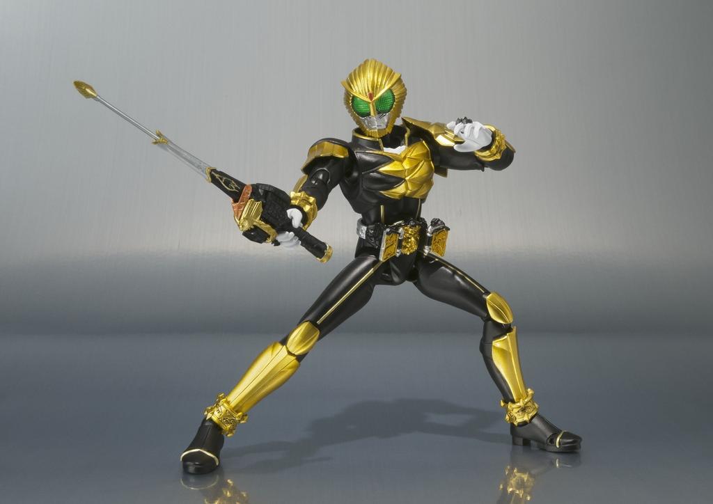 TAMASHII NATIONS Камен Райдер Зверь SHFiguarts
