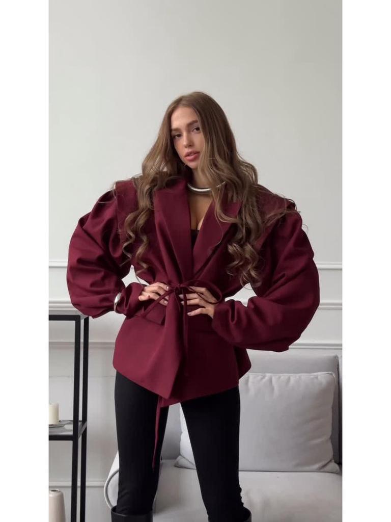 2025 Весна/Лето Универсальное Однотонное Пальто: Приталенный пояс, Подплечник, Элегантный дизайн