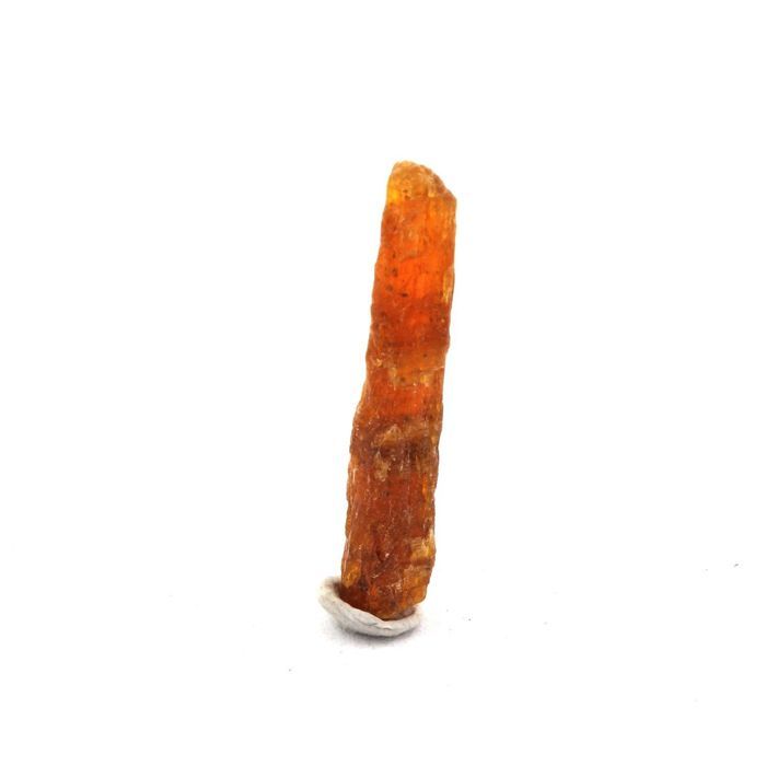 Pierres et Minéraux. Cyanite orange. 2.96 ct. Sangulungulu Hill, Loliondo, Tanzanie.