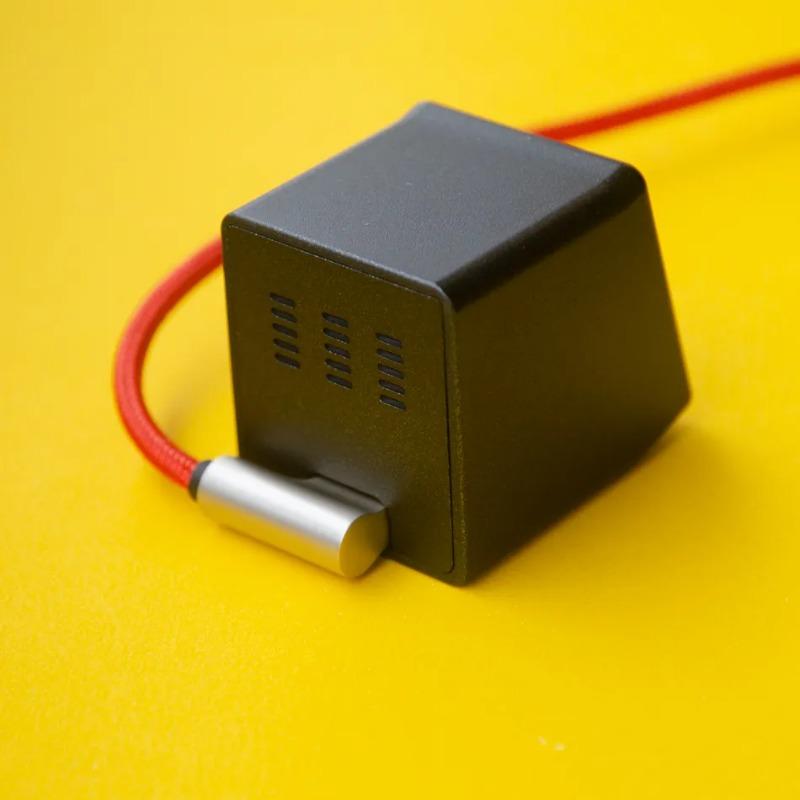 Умная метеостанция Настольные светодиодные ЖК-цифровые часы с Wi-Fi Электронный термометр Датчик гигрометра Наружные настольные украшения Часы Погода Мини-телевизор