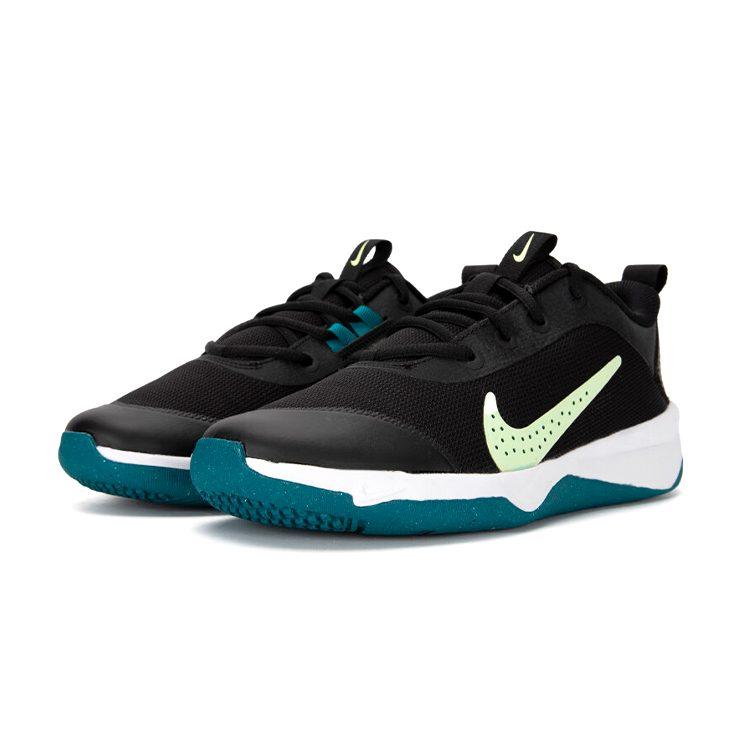 Nike Omni Multi-Court 'Черный Яркая Ель' GS DM9027-003