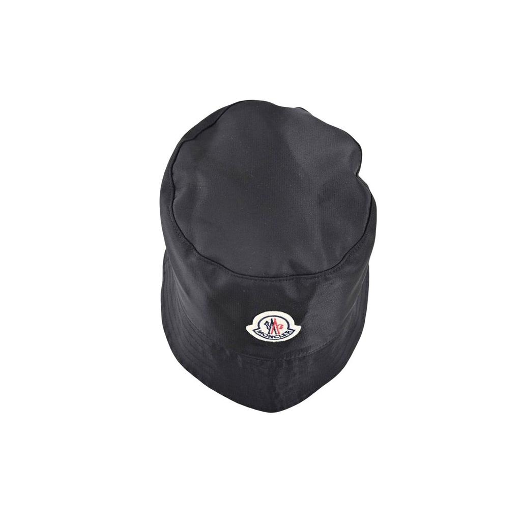 Moncler Рыбацкая шляпа с нашивкой-логотипом Женские шляпы 3B00026-0U000-999