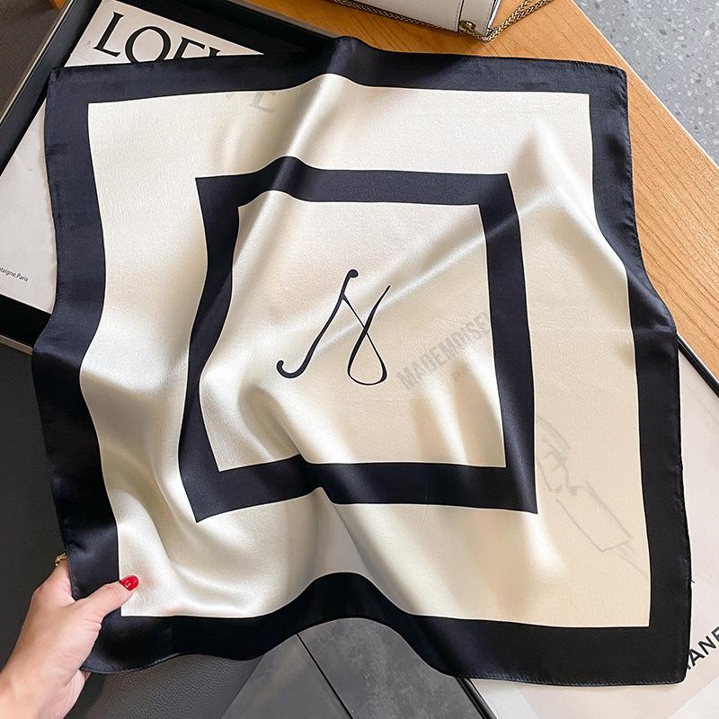 53 * 53cm Mulberry Silk Small Square Scarf Multifunctional Professional Fashion Decoration Silk Scarf For Spring And Autumn Warmth Shawl