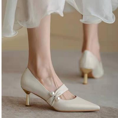 Женские туфли на высоком каблуке с острым носком, сексуальные, модный дизайн, новые роскошные сандалии из лакированной кожи на тонком каблуке, одинарные туфли с пряжкой