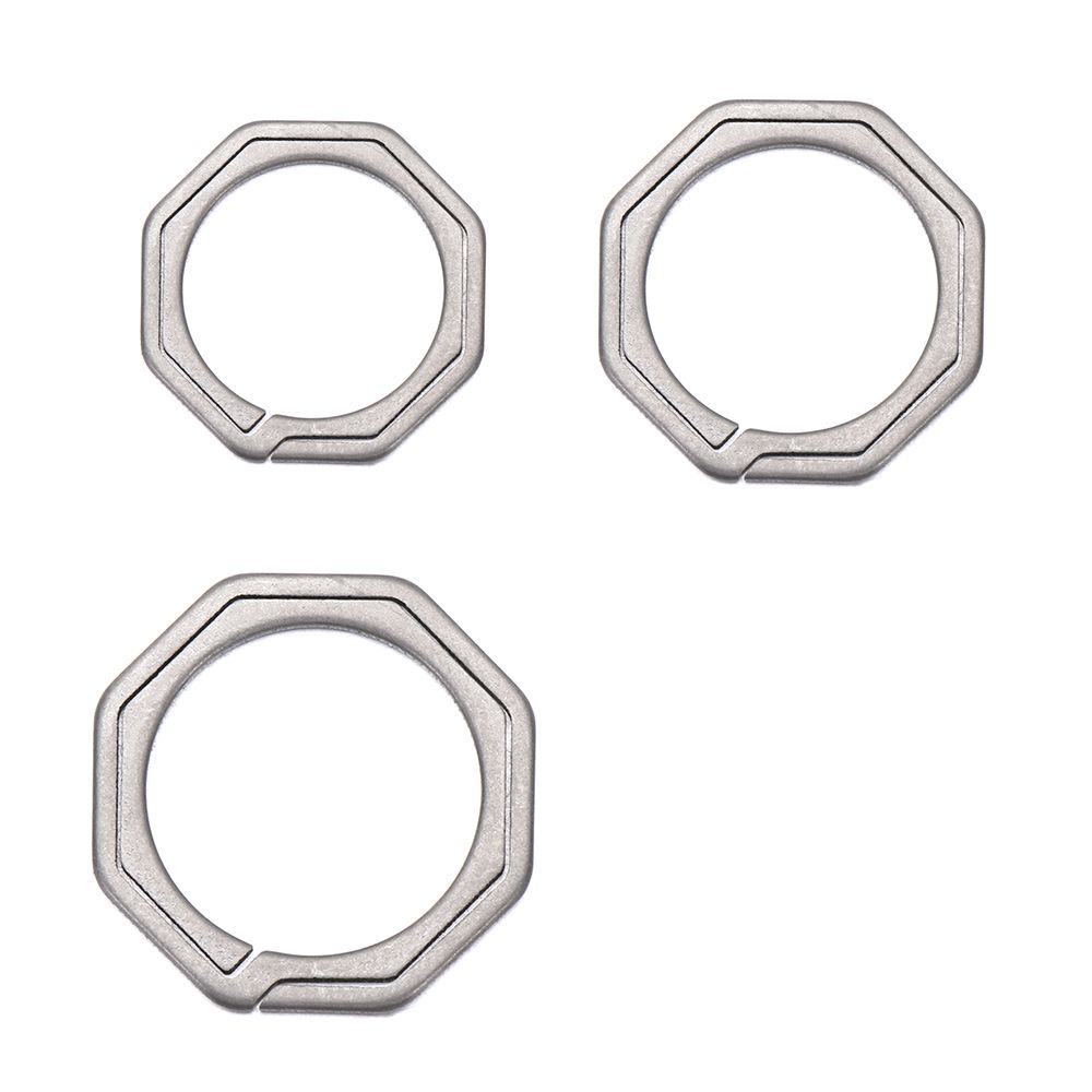 Lightweight Titanium Alloy Male Creativity Gift Key Rings Keychains Buckle Pendant Man Car Keychain