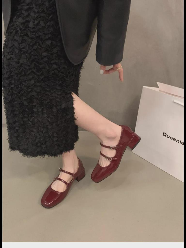 2024 Весна Туфли Мэри Джейн Кожаные с пряжкой на толстом каблуке, с неглубоким вырезом, с круглым носком, женские туфли с низким верхом