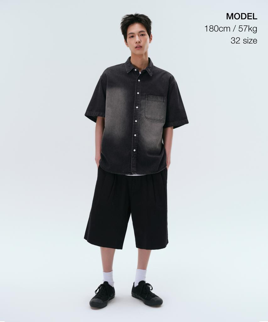 MUSINSA STANDARD Two-Tuck Wide Chino Shorts [Black]