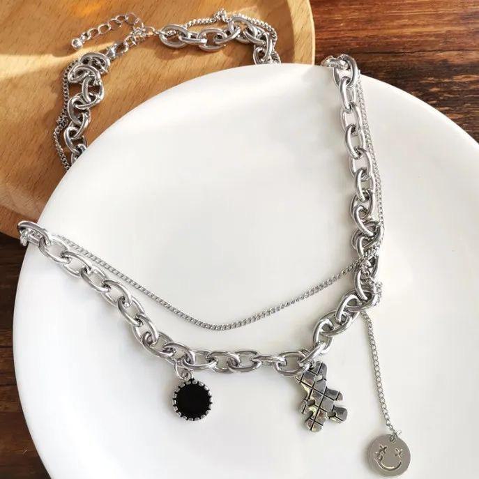 Женское двухслойное ожерелье в виде медведя: Хип-хоп, цепочка на ключицу со смайликами, легкая роскошь, нишевый дизайн, 2022.