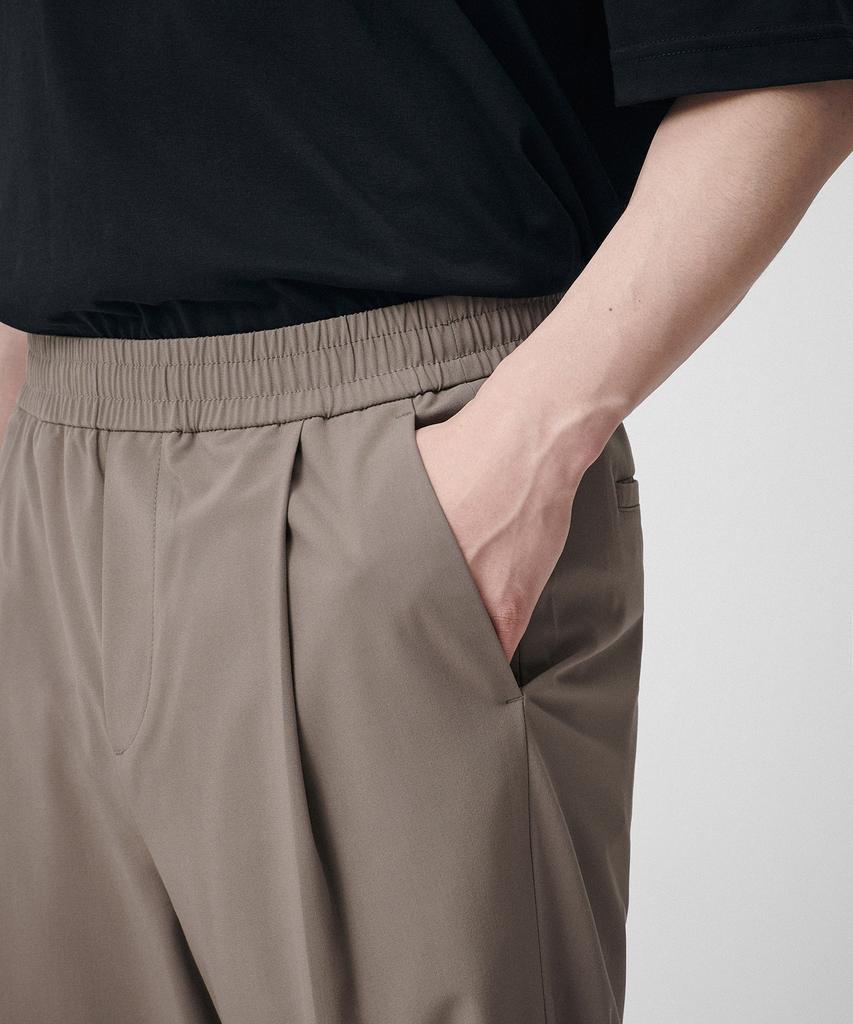 MUSINSA STANDARD [Cooltandard] One-Pleat Wide Elastic Waist Slacks [Dusty Beige]