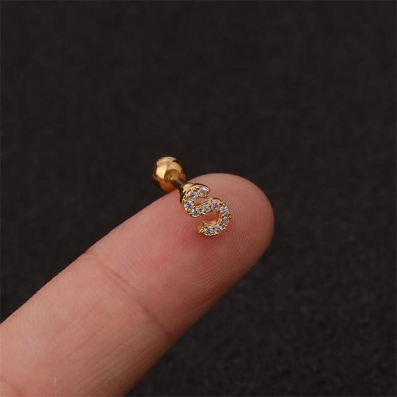 1 шт./пакет, 26 английских начальных букв, кубический цирконий, серьги-гвоздики из нержавеющей стали, серьги для хряща, спиральные ювелирные изделия для пирсинга