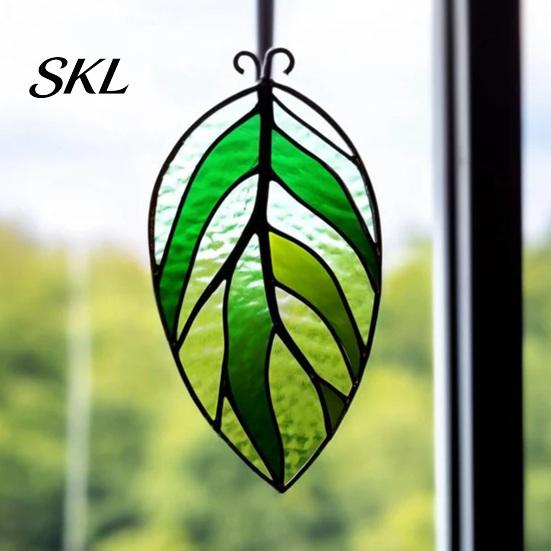 Stained Glass Leaf Art Acrylic Hanging Pendant, Waterproof Sunproof Window Hanging, Decorative Pendant Ornament with Colorful Light Effects for Garden