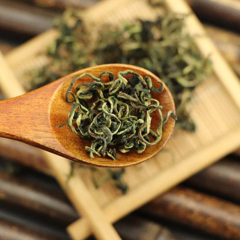 250 г сушеных листьев одуванчика, травяной чай Taraxacum