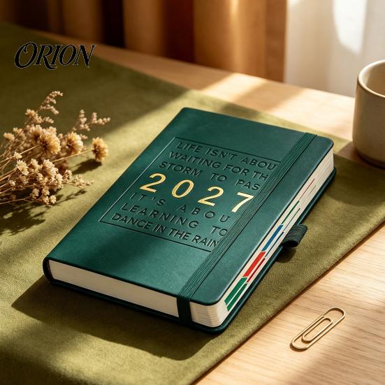 Тетрадь для записей в линейку 2027 Еженедельник на английском языке A5, 320 страниц Планер с эластичной лентой Месячный индекс Лента для продуктивности и Держатель для ручки,