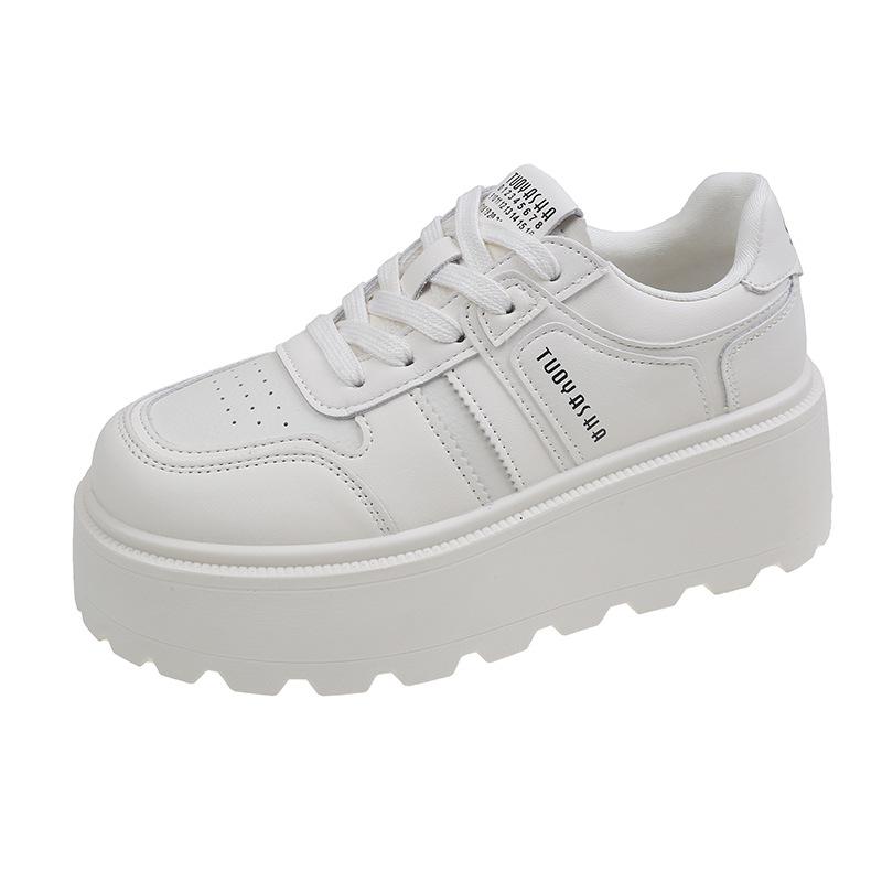 Белые туфли на платформе, женские новые универсальные спортивные туфли с увеличивающей рост стелькой, женские весенние туфли
