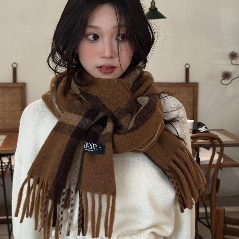 Women's Plaid Scarf Sweet and Western-style Blend Wool Shawl Long Warm Scarf
