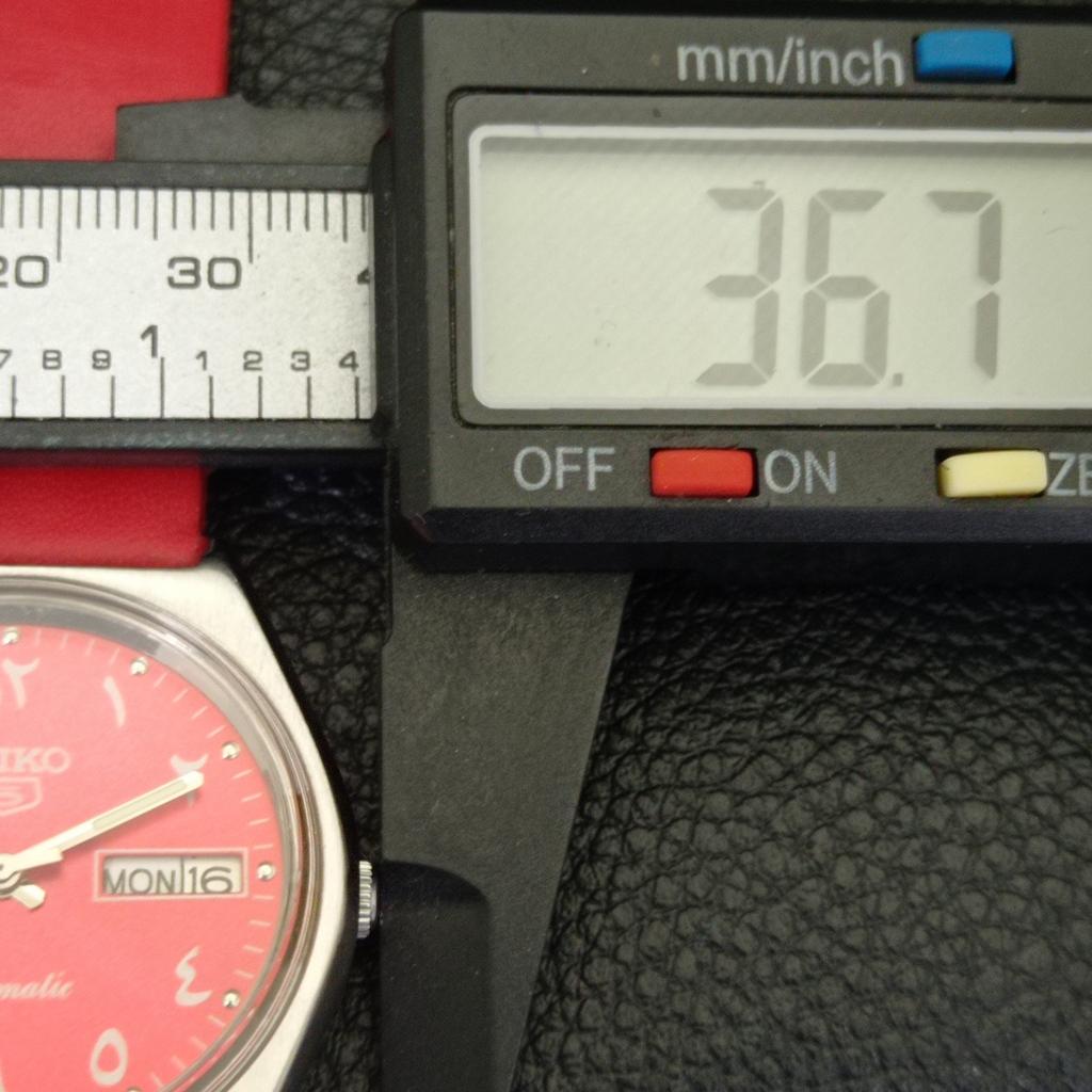 Seiko 5 АВТОМАТИЧЕСКИЕ 6309A ЯПОНСКИЕ МУЖСКИЕ ВИНТАЖНЫЕ ЧАСЫ С АРАБСКИМ ЦИФЕРБЛАТОМ КРАСНОГО ЦВЕТА a701587-5 R206b-a701587