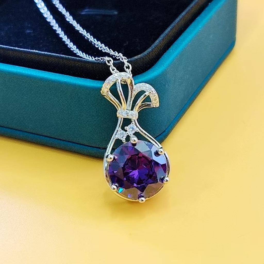 Kuaishou Jewelry Super Flash Zircon Lucky Bag Pendant Necklace Female Versatile Pendant Light Luxury Collarbone Chain