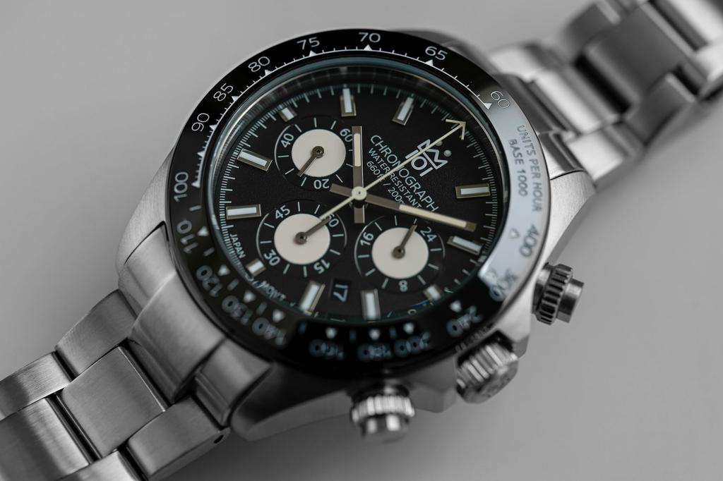 NEW Model Hyakuichi Chronograph Watch Watch 20 ATM Water Resistant Date Quartz Ceramic Bezel Black X Ivory BKIV [HYAKUICHI 101] Diver's Men's