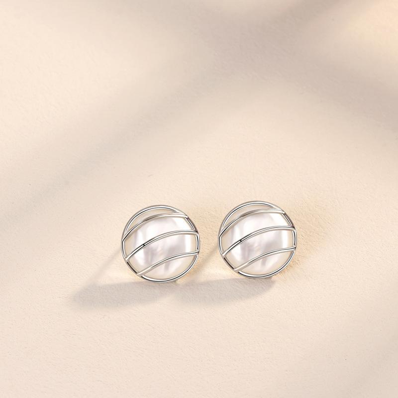 Серьги-гвоздики с жемчугом, женские, нишевый дизайн, легкие, роскошные, круглые, стиль Ins, модные, универсальные, белые, рябчиковые серьги