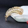 Lanhao Korean Palace Style Brooch: Gold Pearl Feather Retro Corsage, Versatile Women's Accessory XZ336