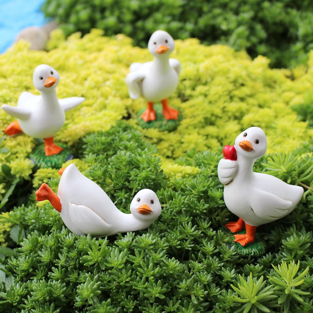 4Pcs Cute Ducks Mini Statue Garden Micro Landscape Ornaments Home Desk Farm Gardening Accessories Animal Figurine Decoration