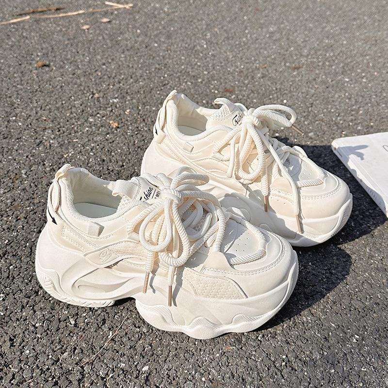 Кроссовки папы для девочки 2025 весна и лето новые дышащие сетчатые туфли с брюками широкого кроя платформа белые кроссовки