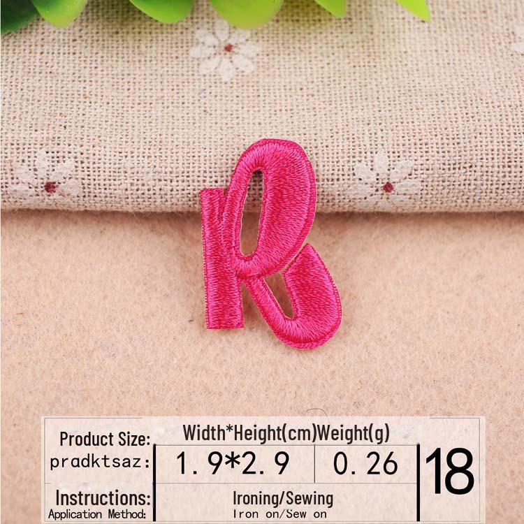 Розовая вышитая нашивка с буквами алфавита для украшения одежды