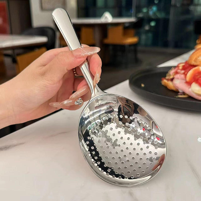 1pcs Stainless Steel Ladles For Serving Soup Rice Serving Spoon Drain Hole Heat Insulated Handle Kitchen Utensils For Daily Use